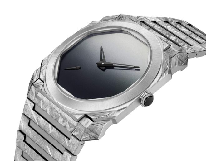 金属表壳玩出花超薄造型限量150枚新表 “全能钢王”特别版又出新!钛(图4) 金属表壳玩出花超薄造型限量150枚新表 “全能钢王”特别版又出新!钛(图4)