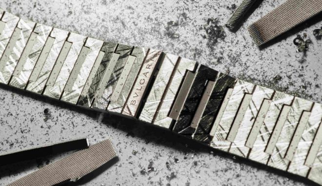 金属表壳玩出花超薄造型限量150枚新表 “全能钢王”特别版又出新!钛(图8) 金属表壳玩出花超薄造型限量150枚新表 “全能钢王”特别版又出新!钛(图8)