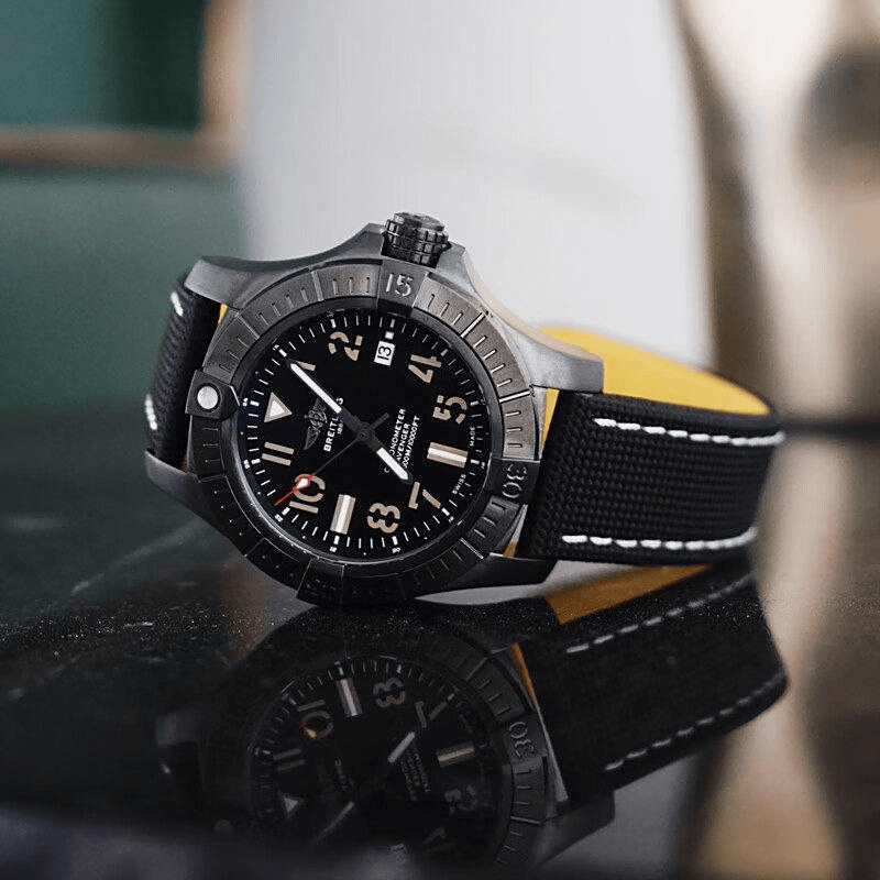 经典型号彰显品味与性能!百年灵瑞士手表推荐:四款(图2) 经典型号彰显品味与性能!百年灵瑞士手表推荐:四款(图2)